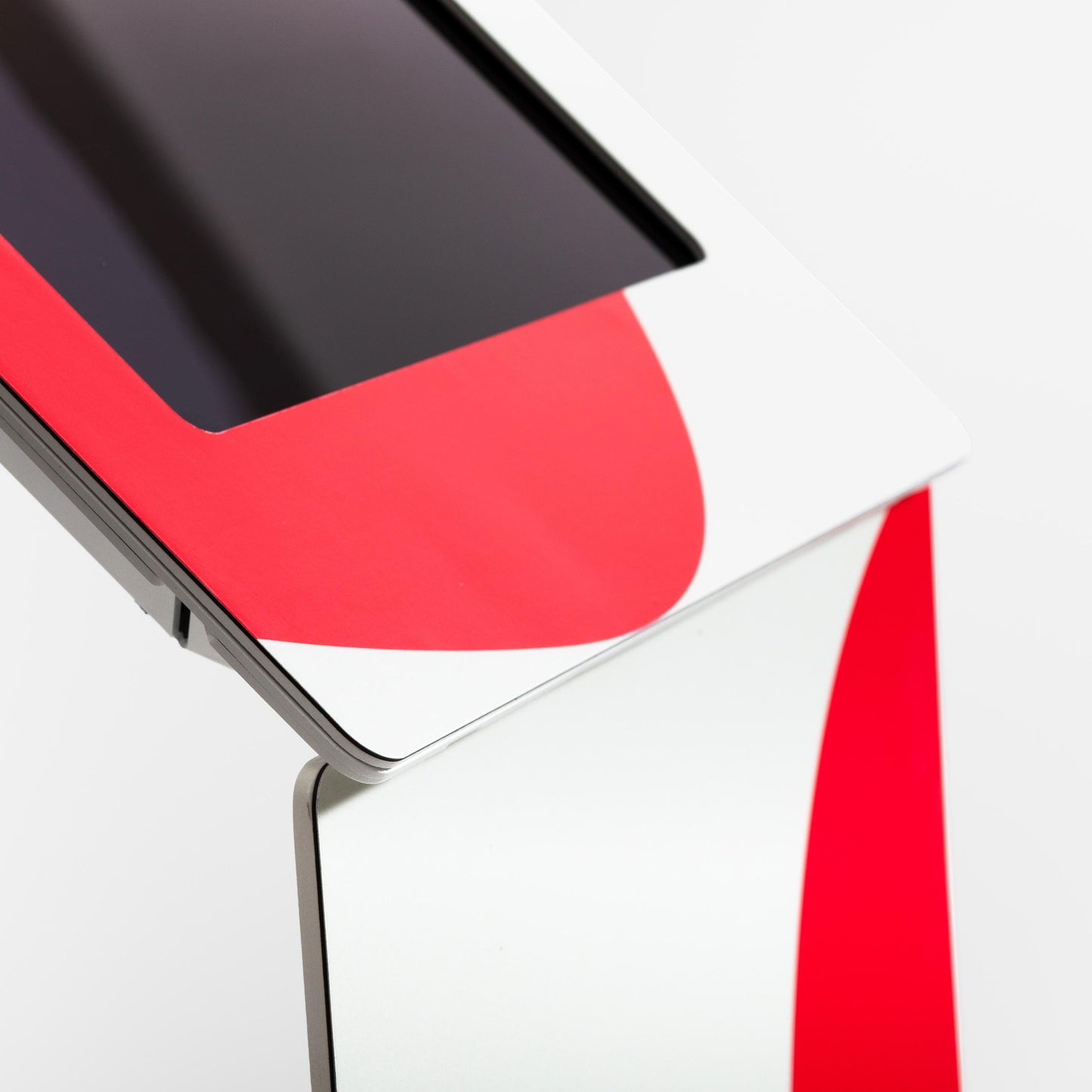 Wing Lite + Magnetic Branding Panel