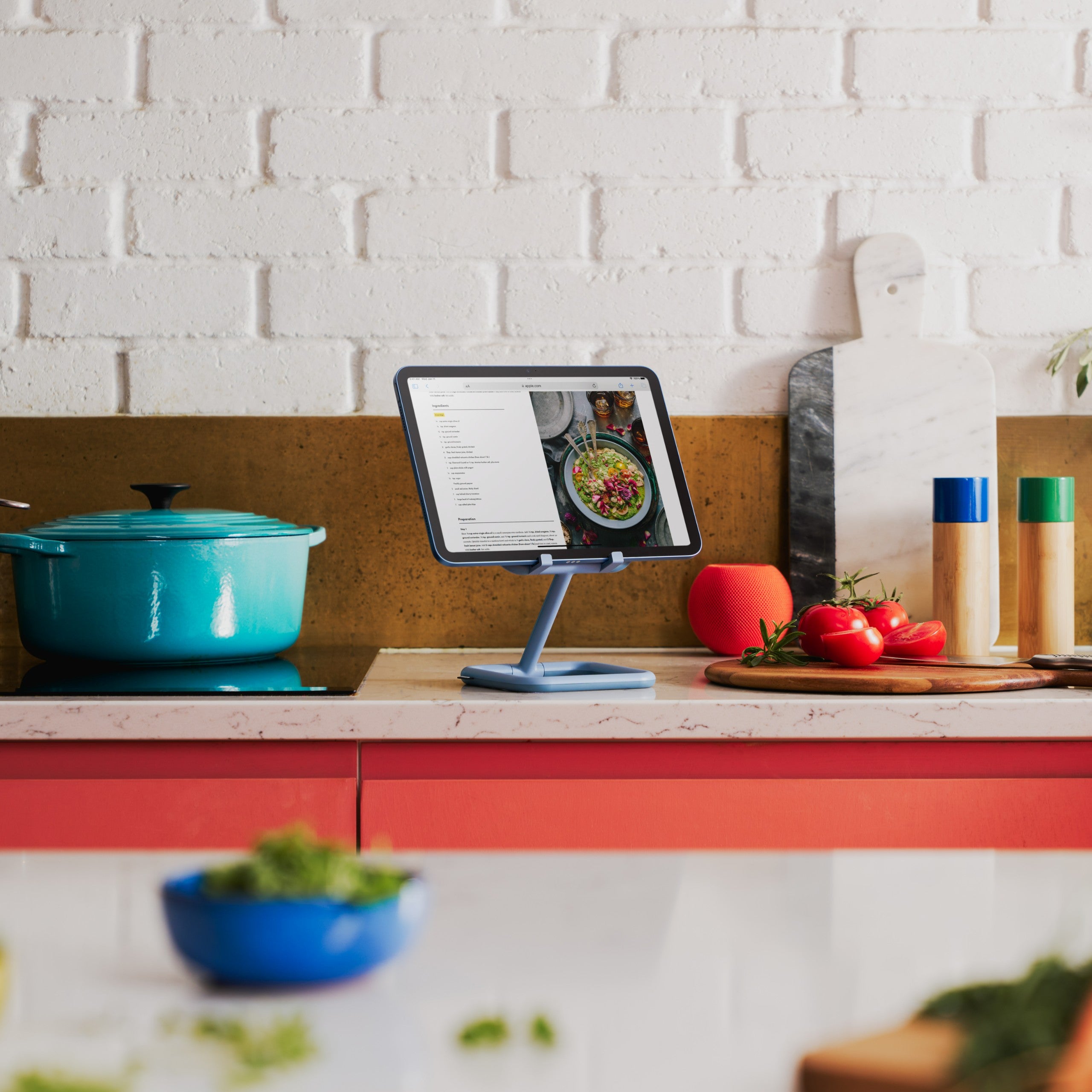 Portable iPad Stand | Go by Bouncepad